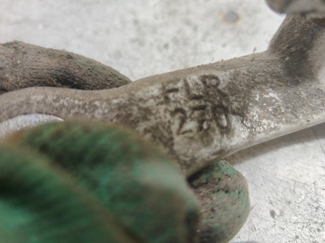 Петля двери передней правой BPX25O Opel Vectra купить на авторазборке