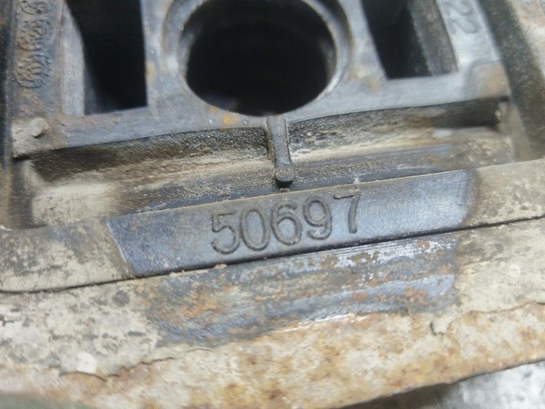 Кронштейн крепления балки подвески 8N486L Citroen Xsara Picasso - Фото 3