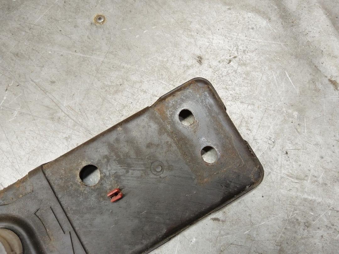 Балка под радиатор KC24KH Ford Fusion купить на авторазборке