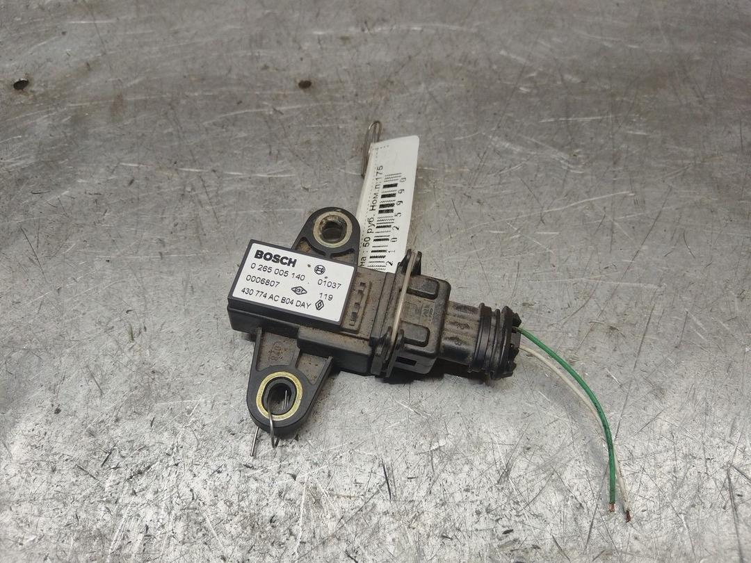 Датчик удара 8J9454 Renault Scenic RX4