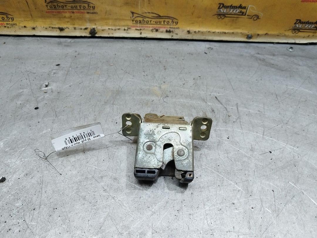 Замок багажника D3AP5U Opel Kadett