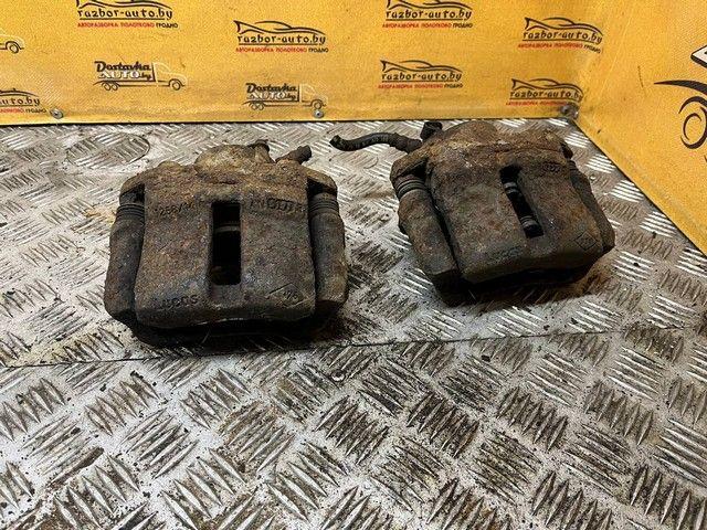 Суппорт передний правый 4BUZJK Renault Megane купить в магазине запчастей бу