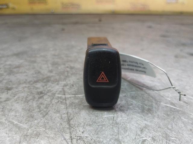 Кнопка аварийной сигнализации 1SRZ5T Kia Shuma
