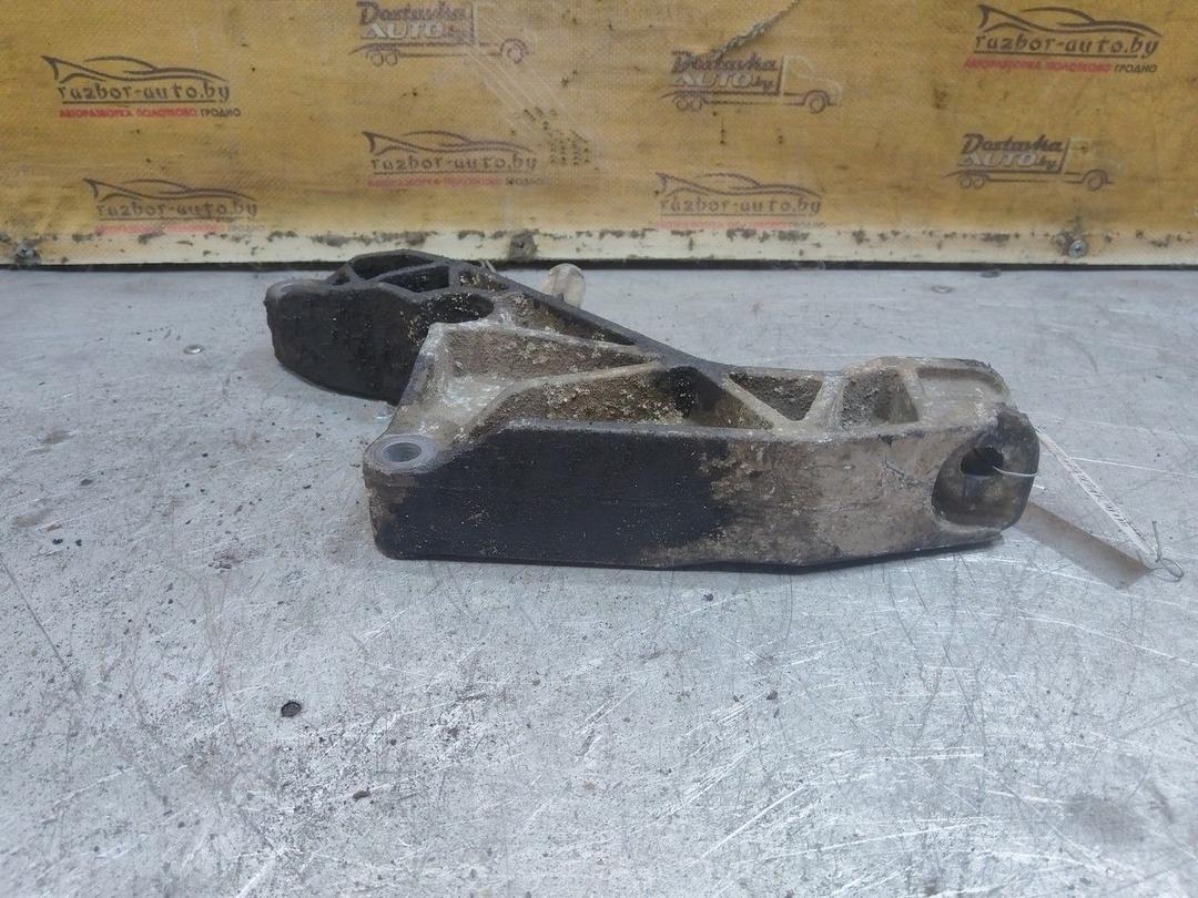 Кронштейн КПП 15I1BX Opel Astra - Фото 3