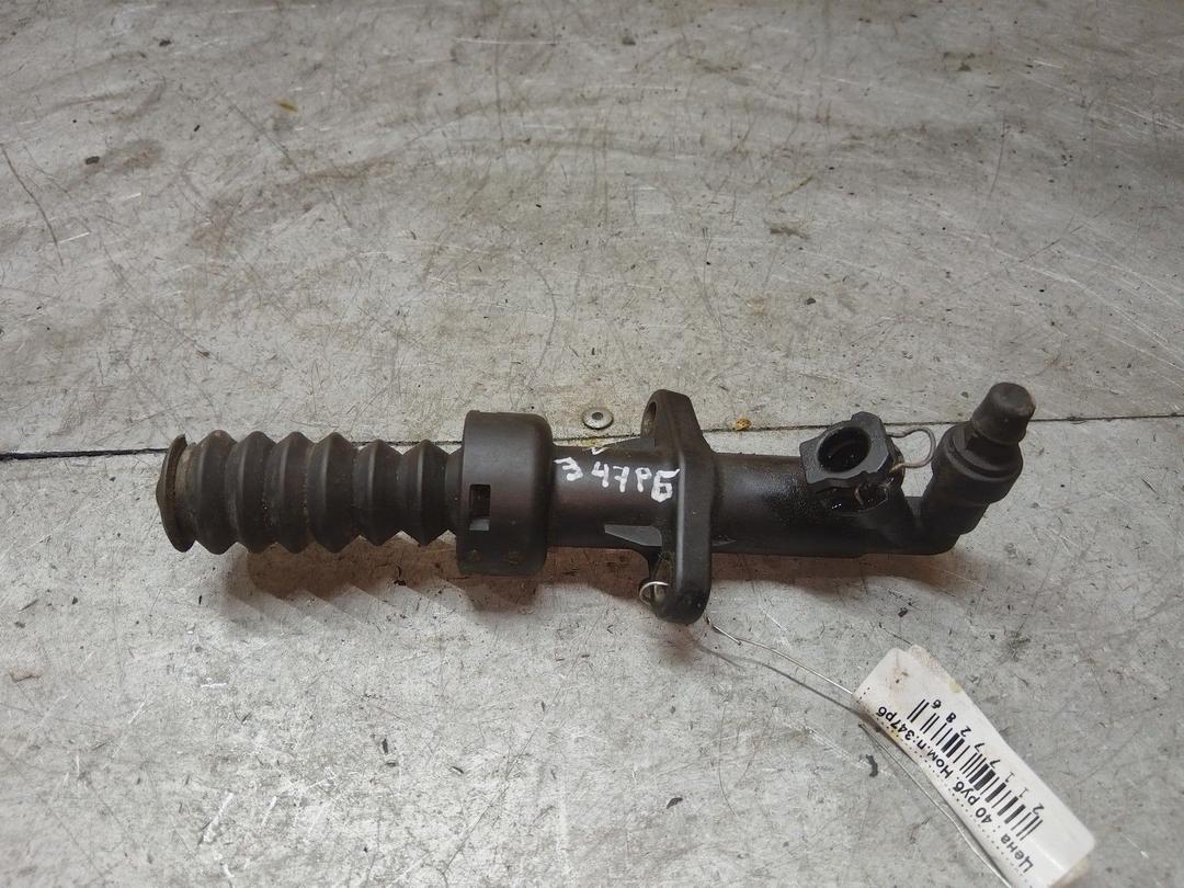 Цилиндр сцепления рабочий E6PF54 Citroen Xsara Picasso