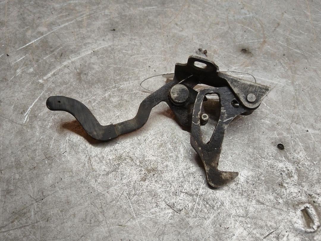 Крюк капота E6RA4C BMW 5 E39 - Фото 3