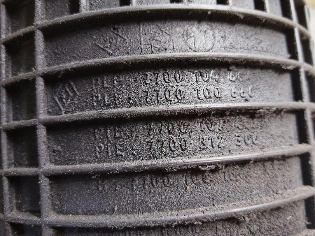 Корпус воздушного фильтра 3MTUZH Renault Laguna купить с доставкой. Огромный выбор запчастей и марок авто. У нас есть практически все.