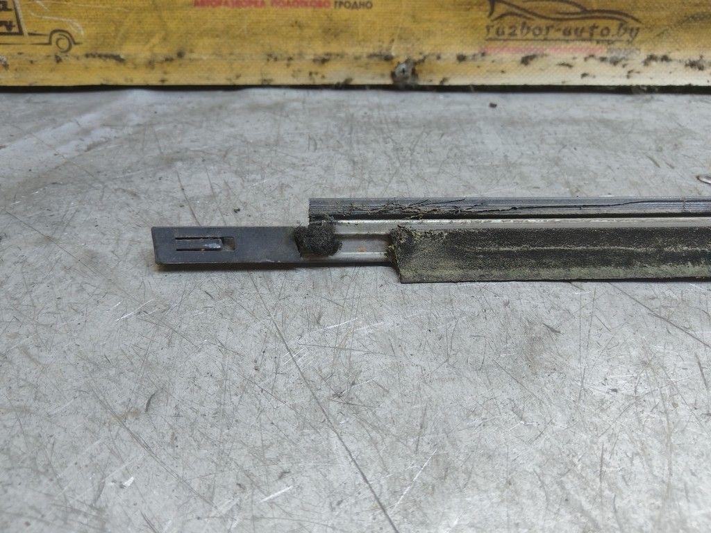 Молдинг стекла двери задней левой наружный 1IY96P Audi 100 - Фото 5