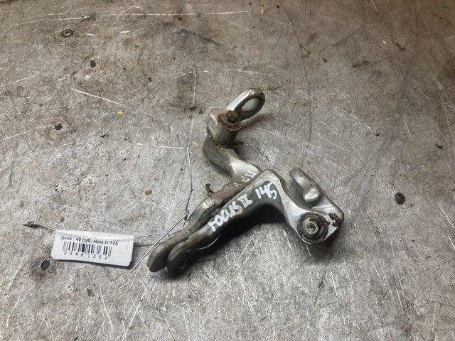 Петля двери передней правой VDAWXG Ford Focus купить в магазине запчастей бу