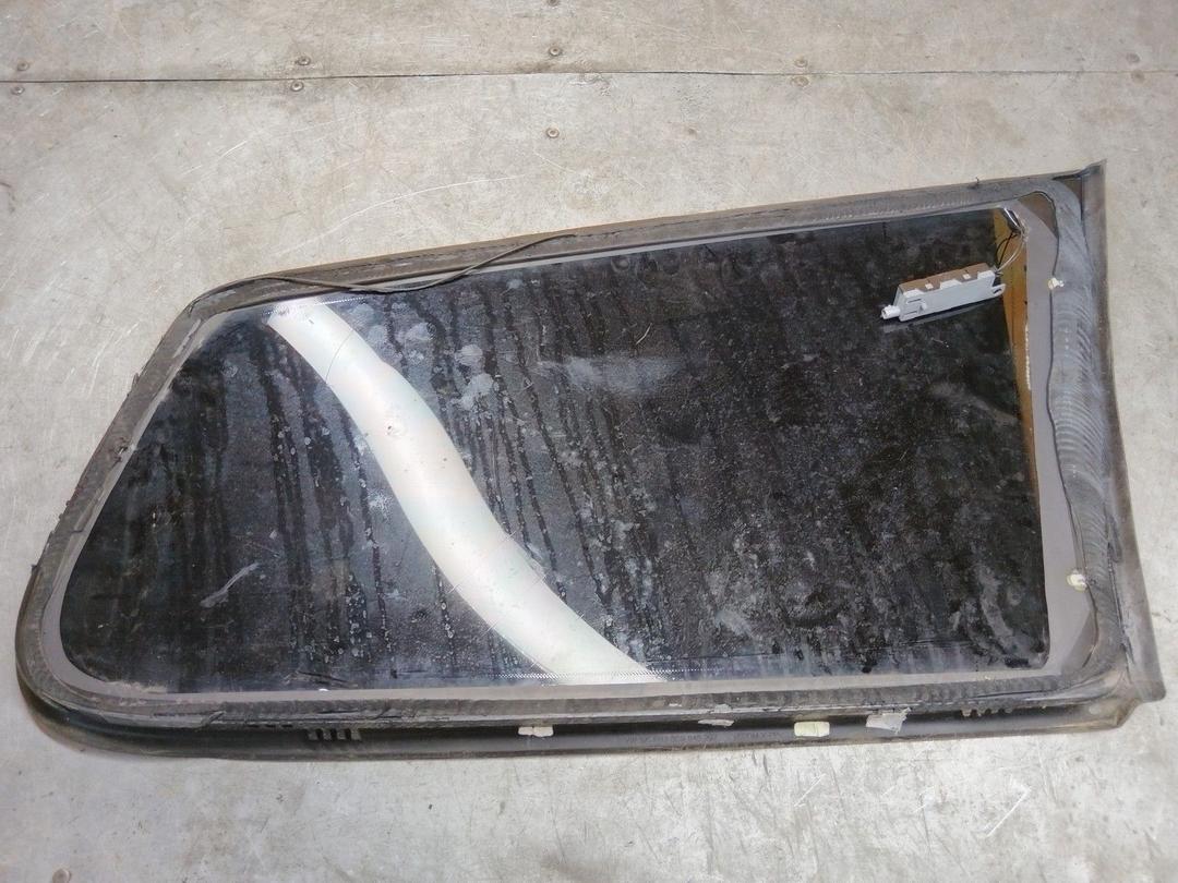 Стекло кузовное боковое левое ZJR81G Volkswagen Passat - Фото 3