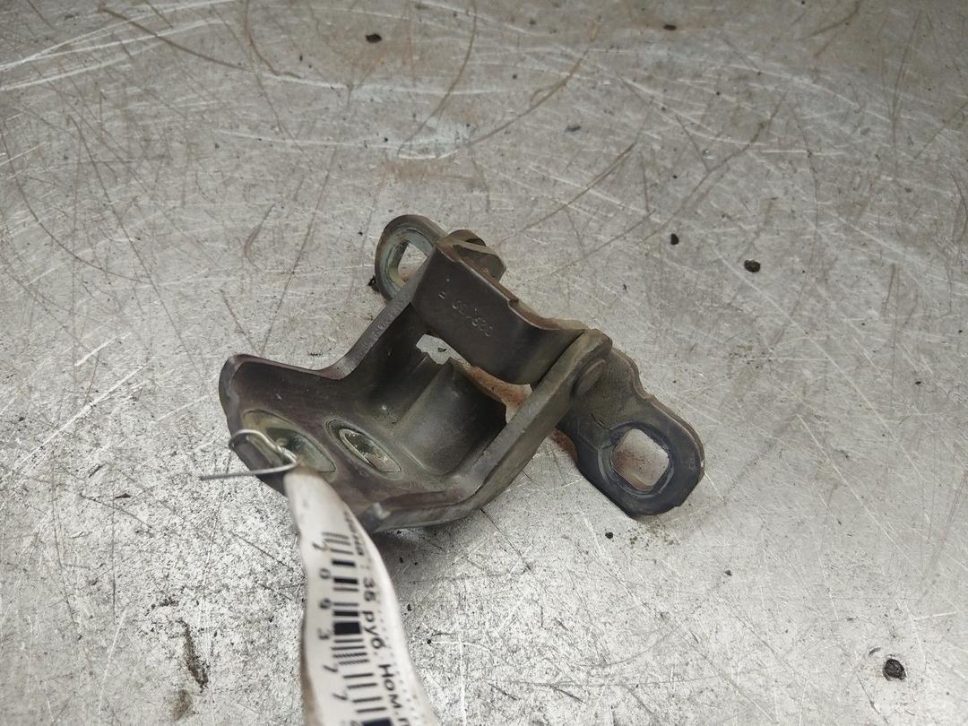 Петля двери задней левой 9X6W59 Renault Scenic купить