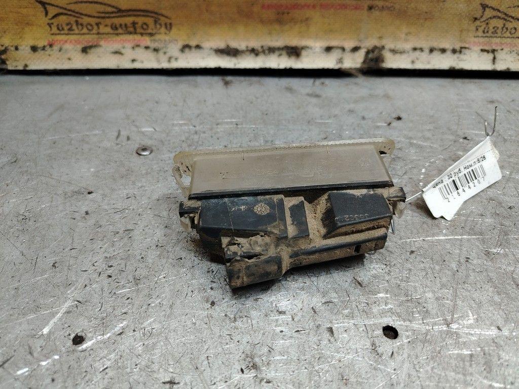 Подсветка номера MQM4E2 Renault Clio - Фото 3