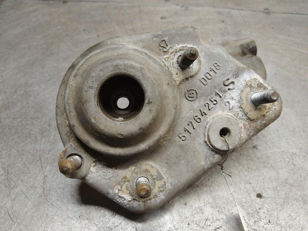 Опора амортизатора верхняя (чашка) Y58ZM1 Alfa Romeo 147 купить