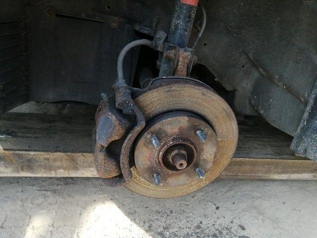 Суппорт передний левый VQG760 Mitsubishi Colt купить