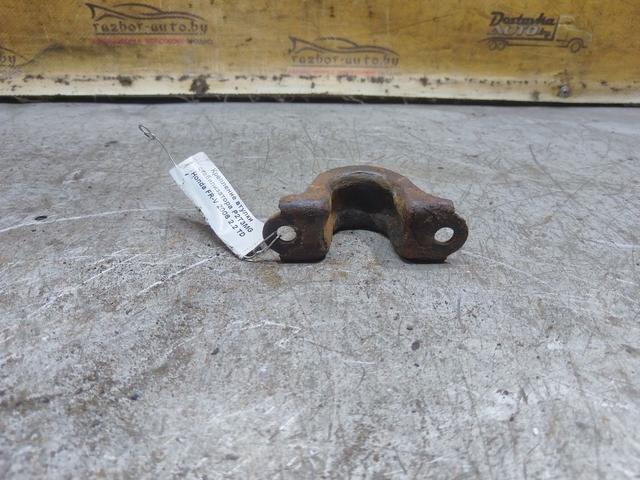 Крепление втулки стабилизатора P2T3MG Honda FR-V - Фото 3