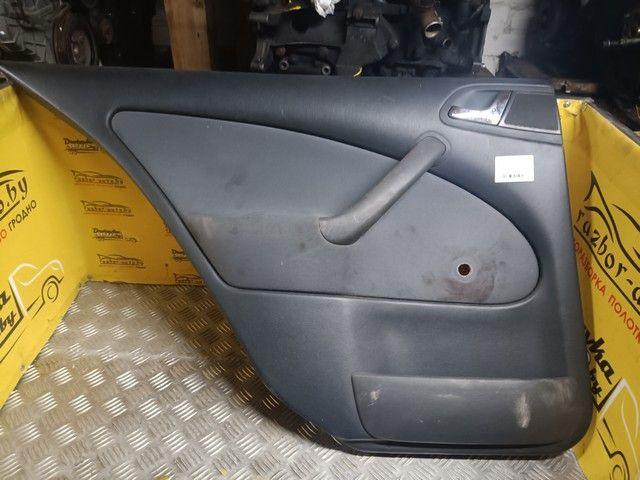 Обшивка двери задней левой (дверная карта) 35YDZ6 Skoda Octavia
