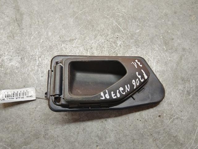 Ручка внутренняя задняя левая Z8MRGQ Peugeot 306