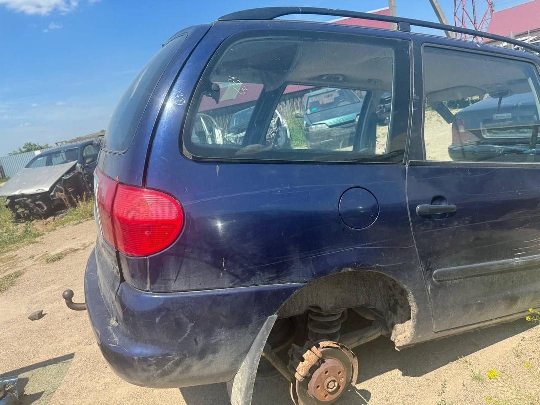 Крыло заднее правое EBNOKI Seat Alhambra