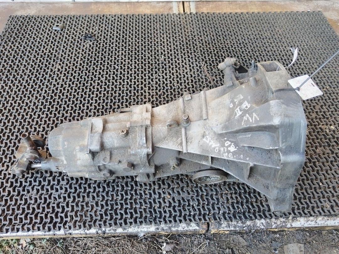 КПП механическая (МКПП) 5-ступенчатая 40M5QS Volkswagen Passat - Фото 1