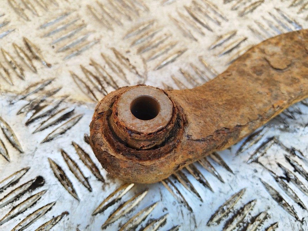 Рычаг задний правый Q8H90W Mazda 6 купить на авторазборке