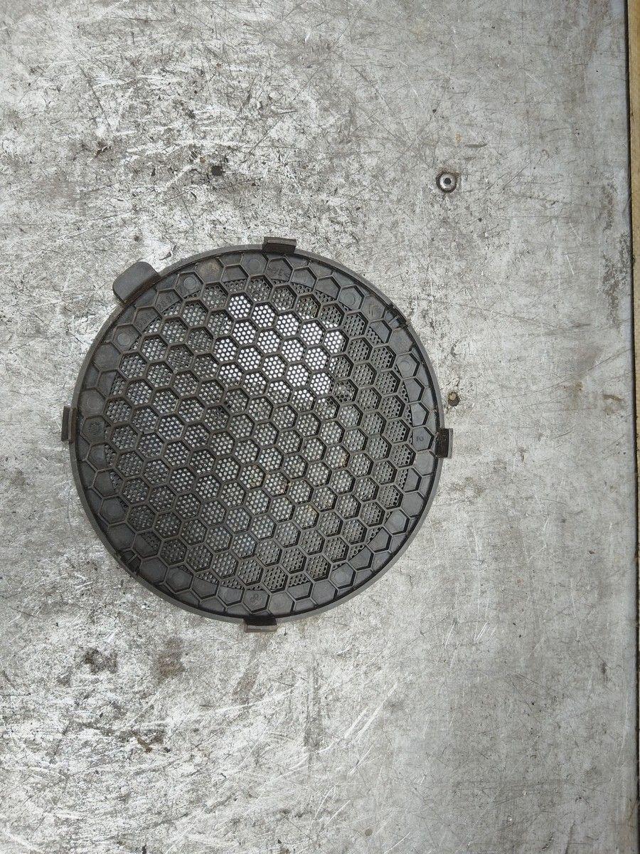 Сетка для динамика YQM00L Citroen Xsara Picasso купить в магазине запчастей бу