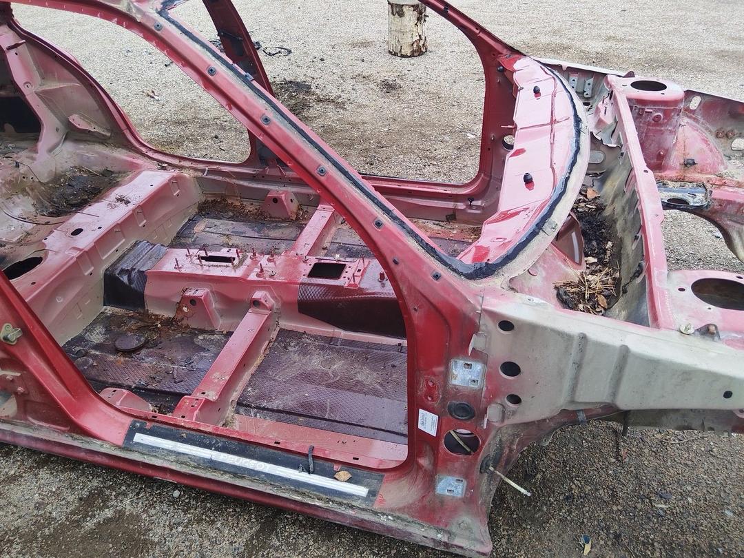 Стойка кузовная передняя правая GT4JL7 Peugeot 406 купить
