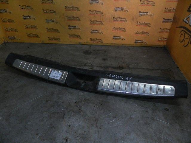 Накладка замка багажника CJ87BY Toyota Avensis купить с доставкой