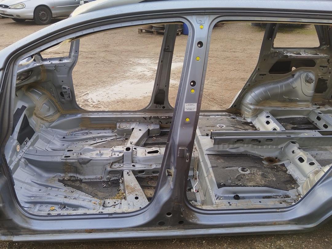 Стойка кузовная центральная левая 8QEWWA Opel Zafira