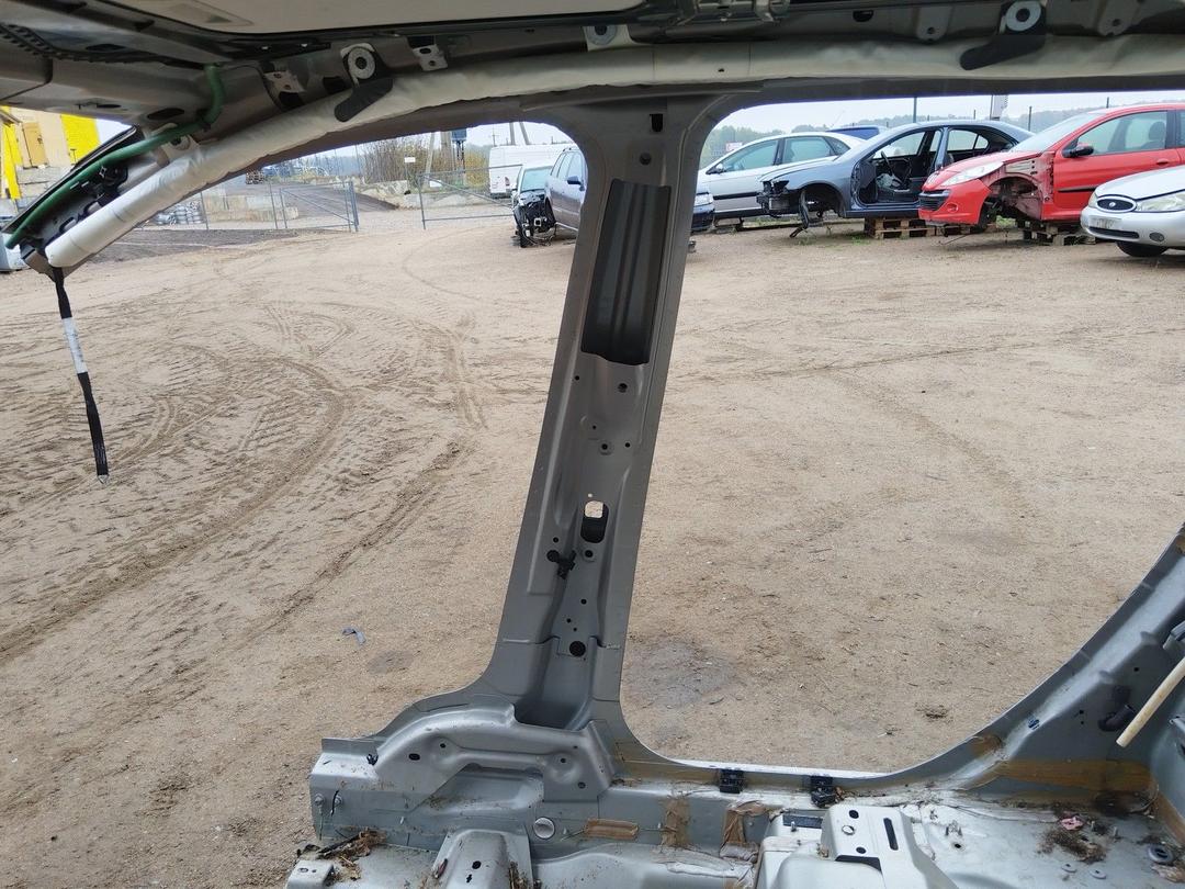 Стойка кузовная центральная правая Q1XAHG Volvo XC70 купить с доставкой. Огромный выбор запчастей и марок авто. У нас есть практически все.