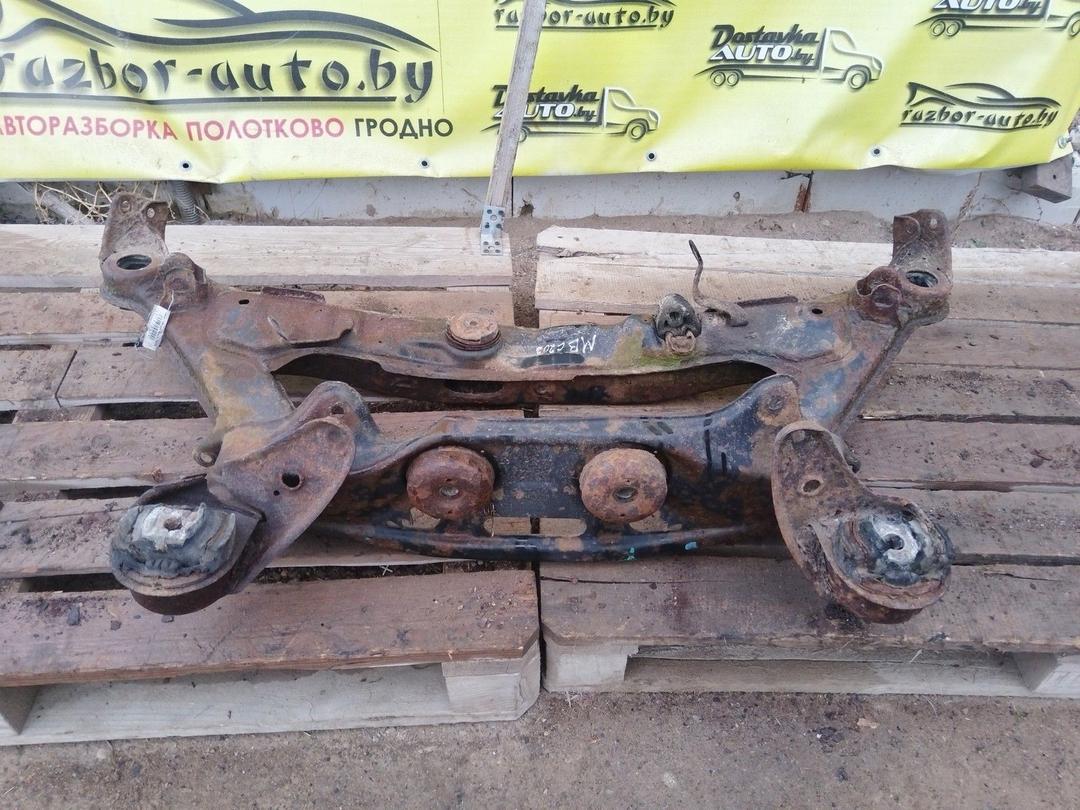 Балка подвески задняя 6D8K37 Mercedes C W202 купить в магазине запчастей бу