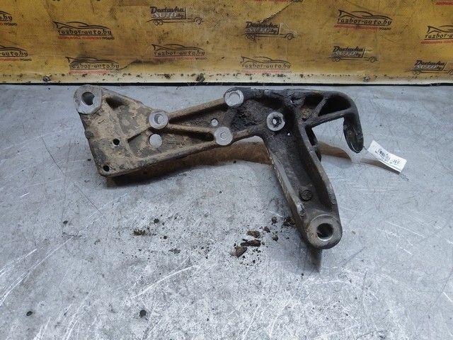 Рычаг передний правый HTIY76 Volkswagen Jetta купить в магазине запчастей бу