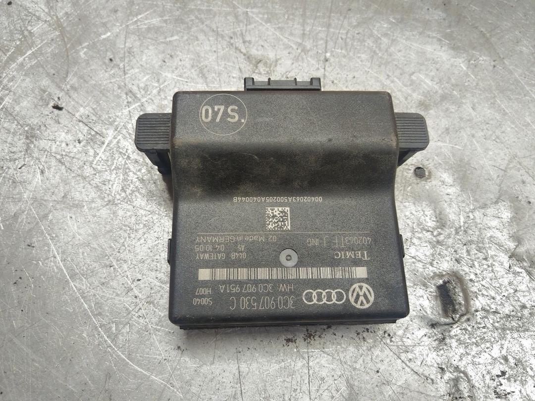 Блок управления центральным замком OQ9FFI Volkswagen Passat - Фото 1