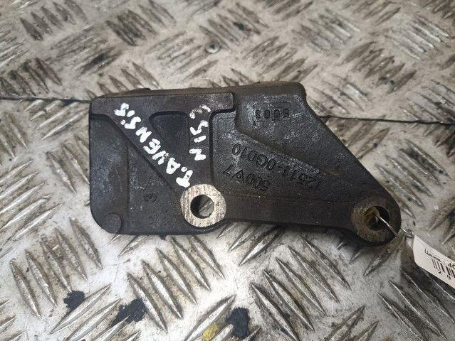 Кронштейн генератора FGJ6LL Toyota Avensis купить в магазине запчастей бу