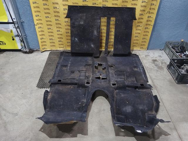 Ковер салонный LU6IL4 Mitsubishi Grandis