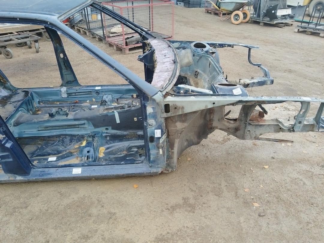 Стойка кузовная передняя правая Z5HG20 Audi 100