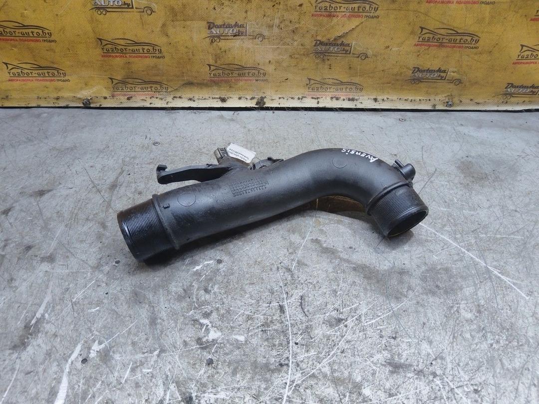 Патрубок турбины UZ54WG Toyota Avensis - Фото 1