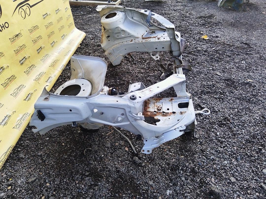 Передняя панель крепления облицовки (телевизор) J0HZ3D Peugeot 206 купить