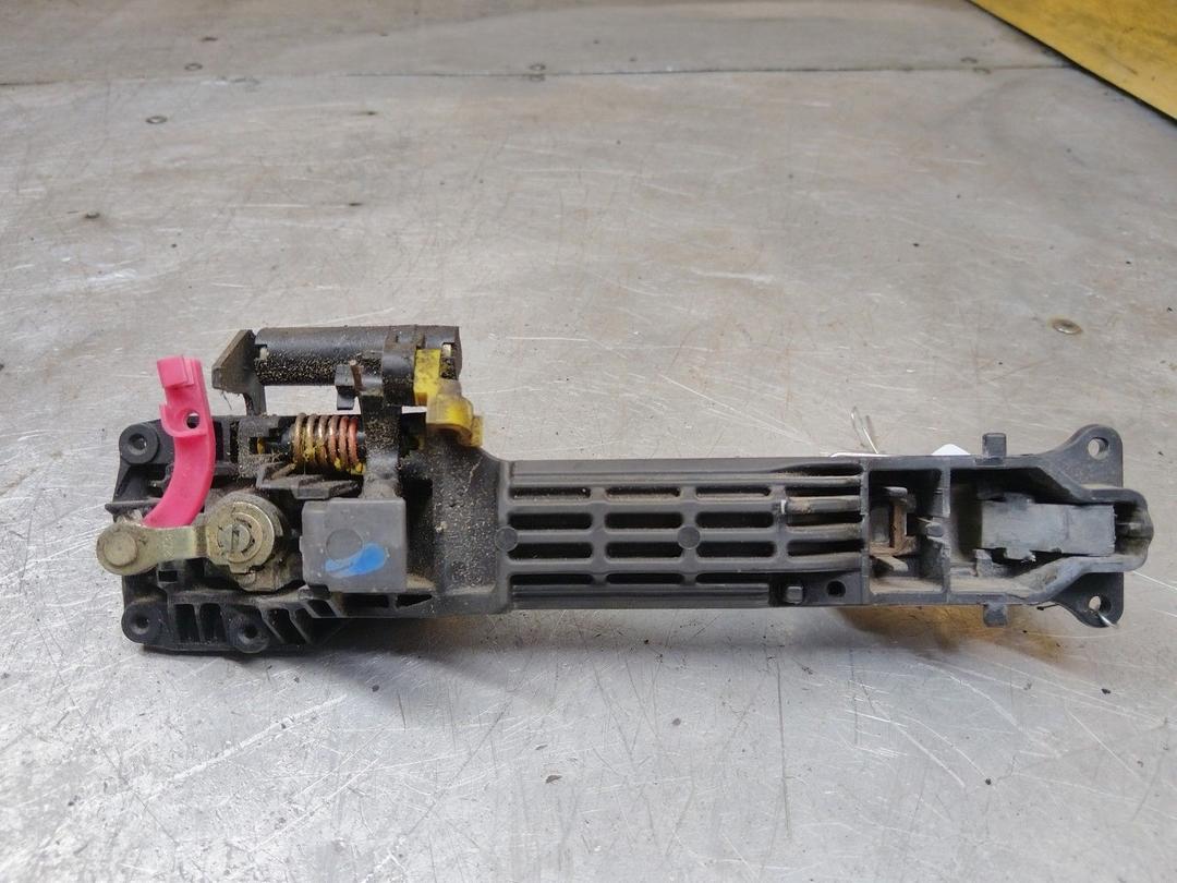 Ручка наружная передняя левая T9Q31L Toyota Avensis Verso купить