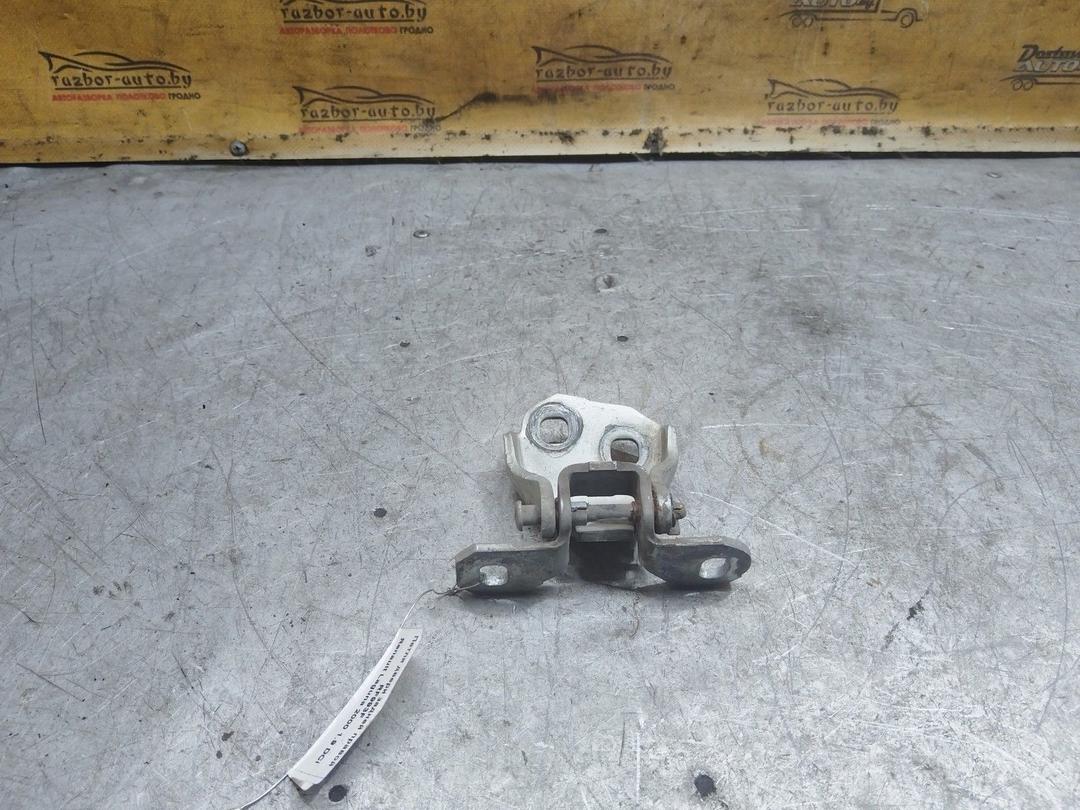 Петля двери задней правой RF993F Renault Laguna купить в магазине запчастей бу