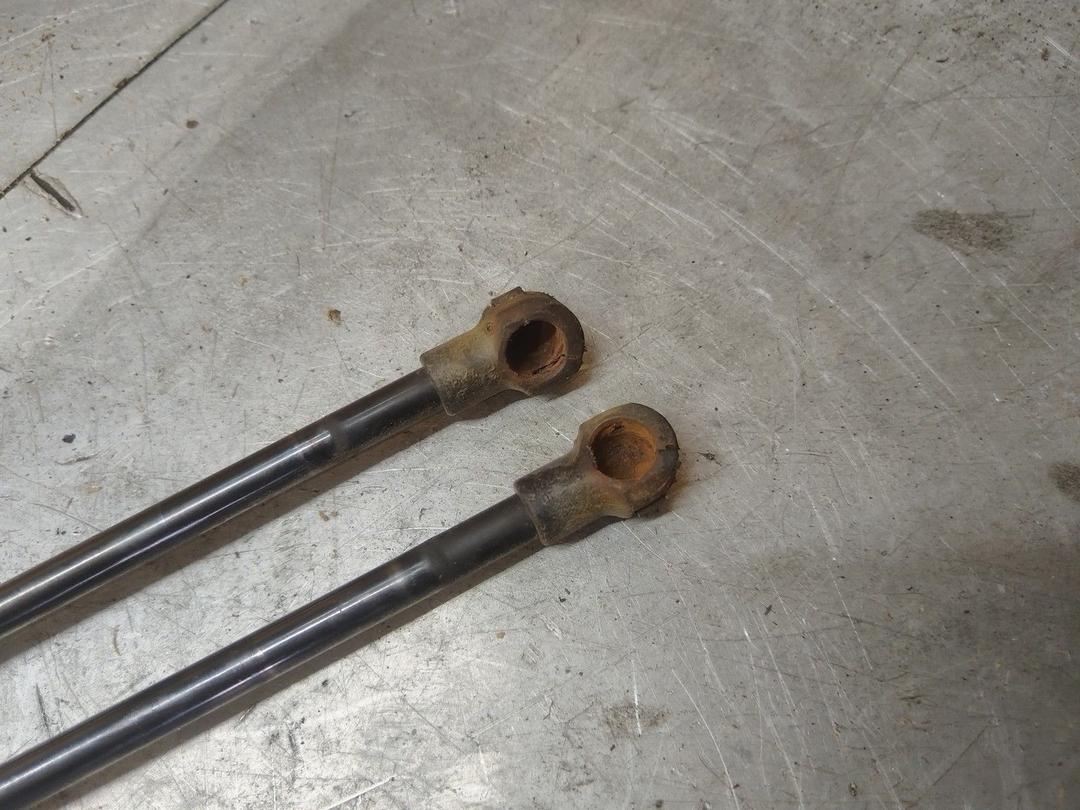 Амортизатор капота 5UVSDV Peugeot 306 купить