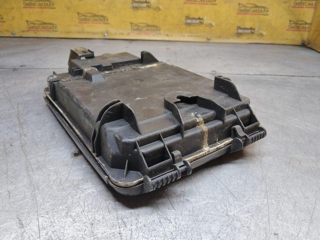 Короб предохранителей WK9ZRM Volkswagen Passat купить в магазине запчастей бу