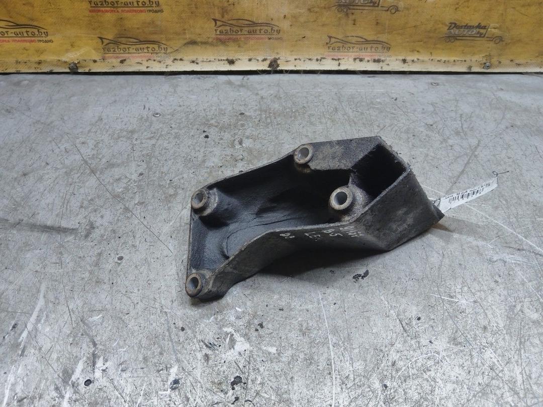 Кронштейн двигателя V697IJ Volkswagen Passat - Фото 3