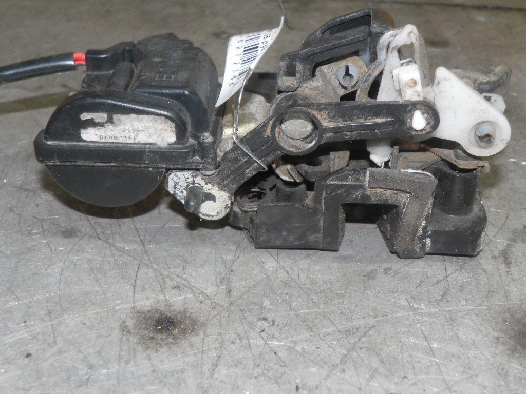 Замок двери задней правой WEE3BI Mazda 323F купить на авторазборке