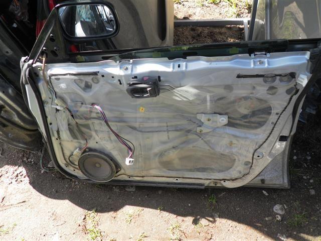 Дверь передняя правая 0F8420 Subaru Forester купить