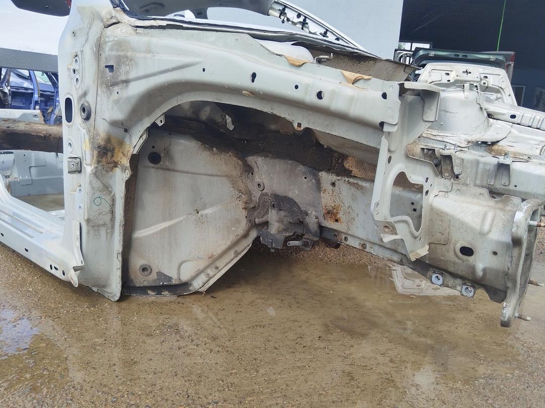 Стойка кузовная передняя правая 35N7WE Volvo S40 купить в магазине запчастей бу