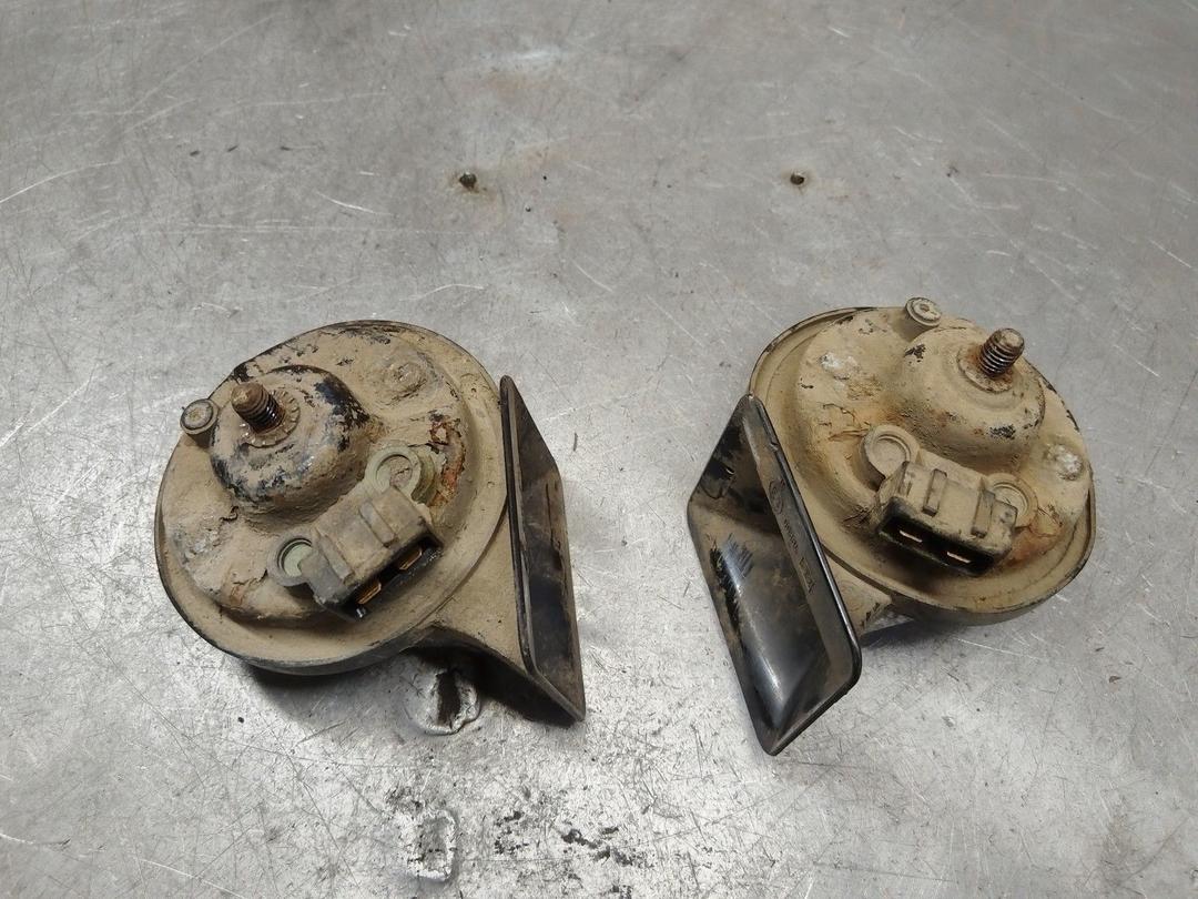 Сигнал (клаксон) 02JQ8B Volkswagen Passat - Фото 2