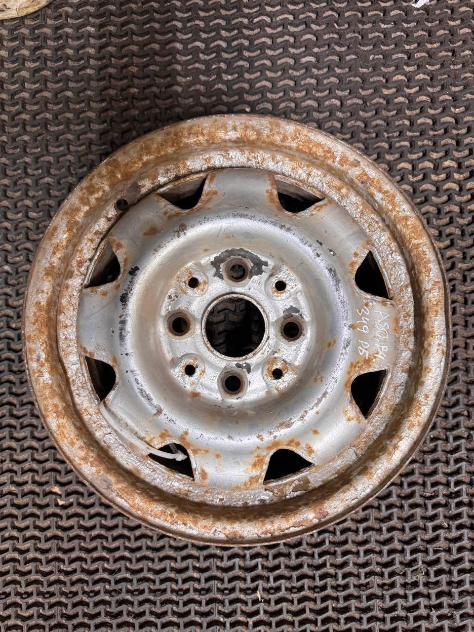 Диск штампованный R14    G0EUY9 Audi 80 купить