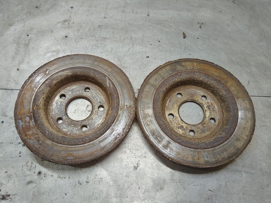 Диск тормозной задний 8J2JAZ Volvo S40 купить в магазине запчастей бу