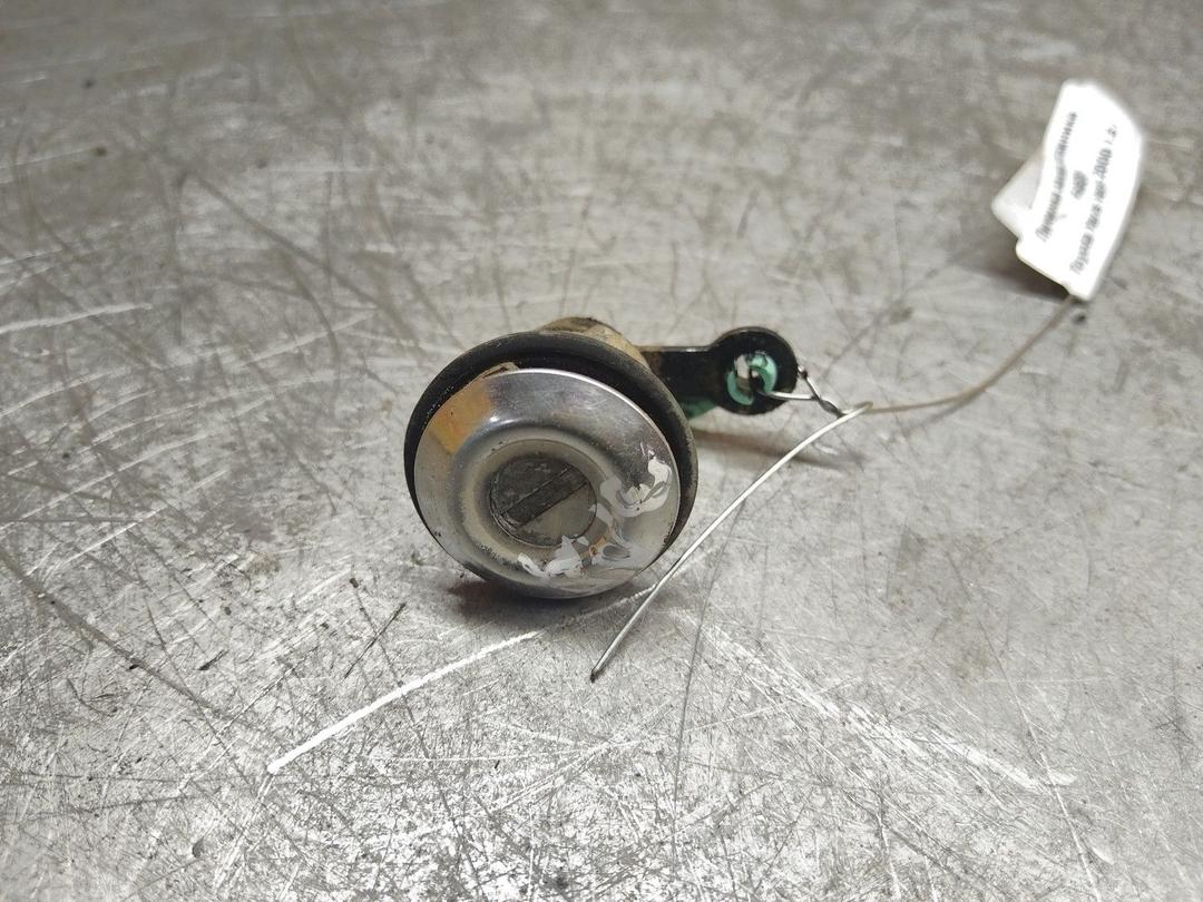 Личинка замка багажника F49D91 Toyota Yaris Verso