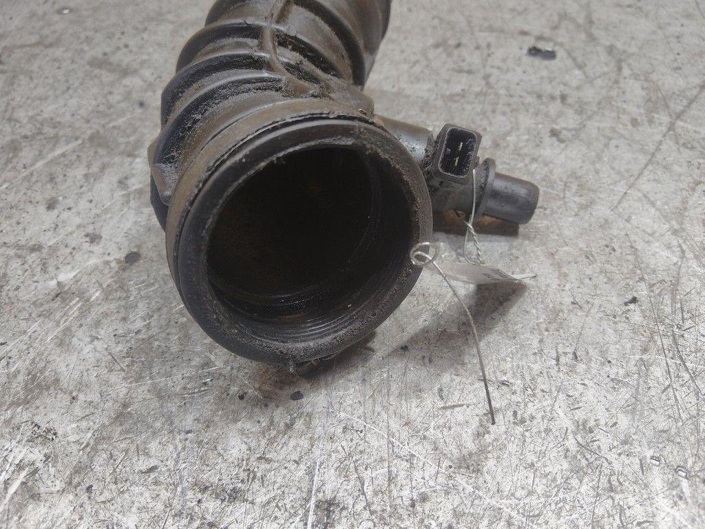 Патрубок турбины 372P7K Volvo S60 - Фото 4